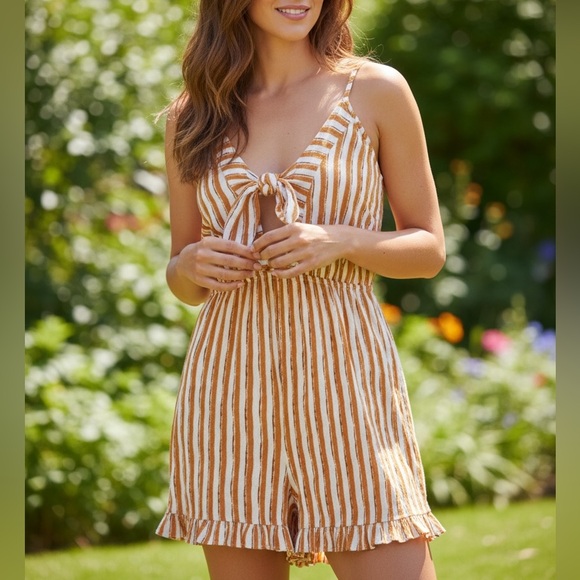 Twice Chic Boutique Pants - NEW•1X-3X•Sugared + Bronzed Sunshine Yellow Striped Romper